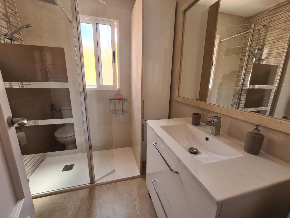 2 Bedroom Property In Closed Urbanisation Torrevieja Exterior foto