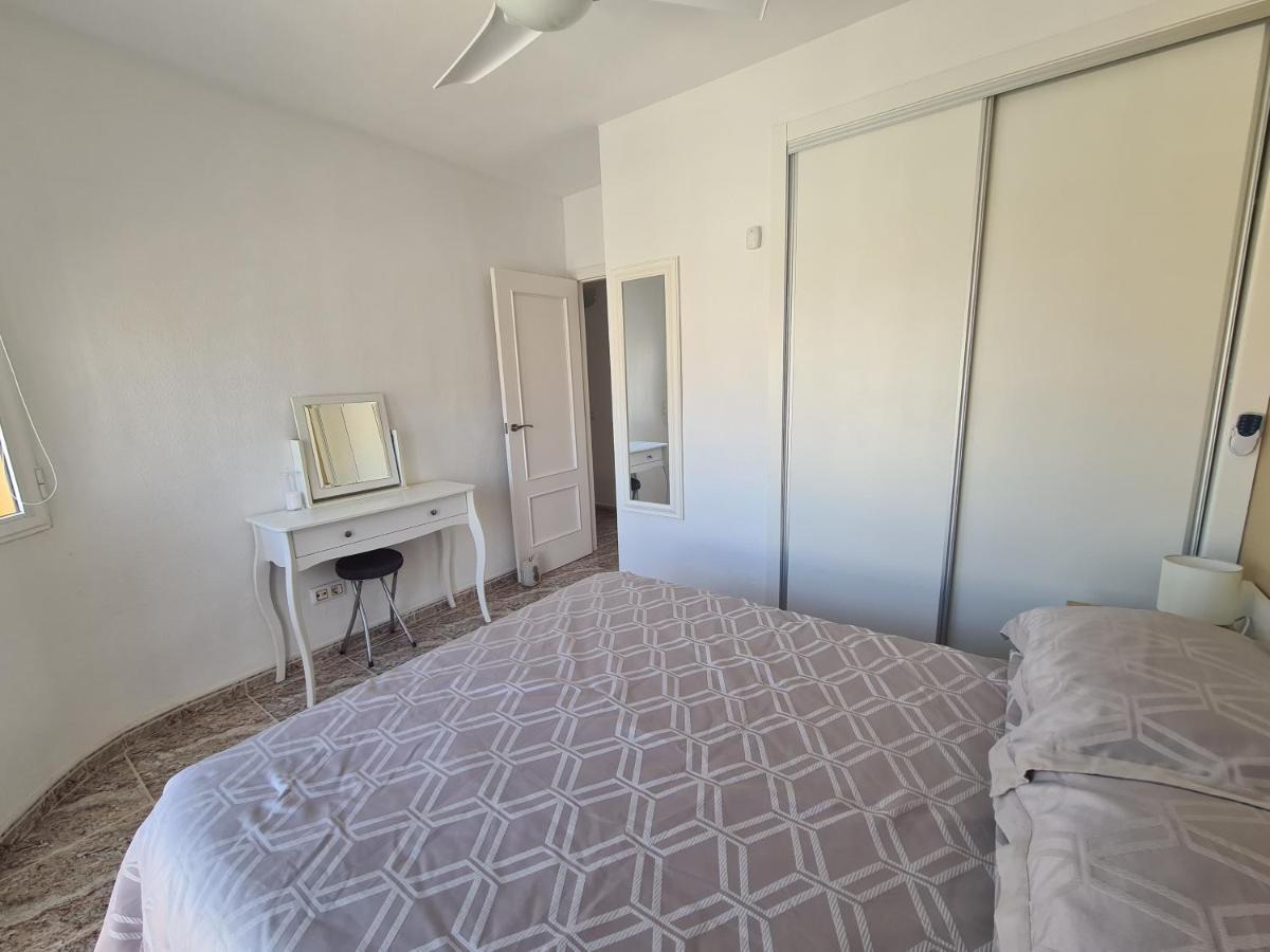 2 Bedroom Property In Closed Urbanisation Torrevieja Exterior foto